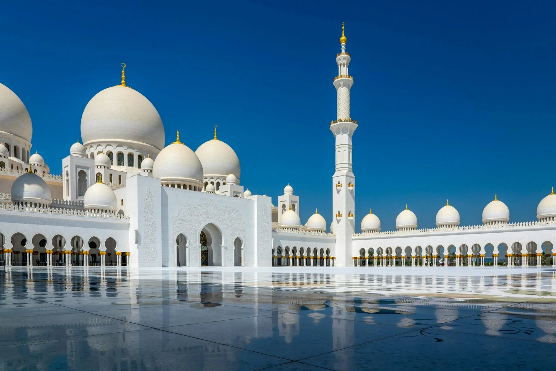 Abu Dhabi architecture and skyline